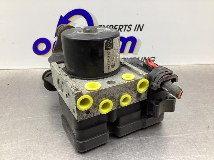 Begagnade ABS-pump Seat Leon (1P1) 1.6 Pris € 100,00 Marginaltabell erbjuds av Gebr Opdam B.V.