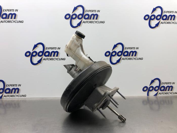 Usagé Servo frein Renault Megane IV (RFBB) 1.6 GT Energy TCe 205 EDC Prix € 150,00 Règlement à la marge proposé par Gebr Opdam B.V.