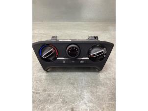 Begagnade Värmekontrollpanel Hyundai i20 (GBB) 1.0 T-GDI 100 12V Pris € 50,00 Marginaltabell erbjuds av Gebr Opdam B.V.
