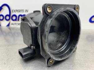 Usagé Compteur de masse d'air Skoda Superb (3U4) 2.8 V6 30V Prix € 40,00 Règlement à la marge proposé par Gebr Opdam B.V.