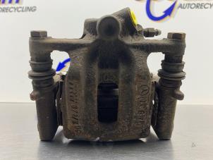 Usados Pinzas de freno izquierda detrás Mercedes B (W245) 1.5 B-150 16V Precio € 50,00 Norma de margen ofrecido por Gebr Opdam B.V.