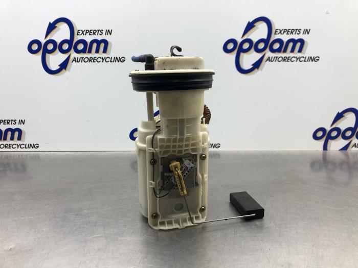 Begagnade Bensinpump Volkswagen Polo IV (9N1/2/3) 1.4 16V Pris € 25,00 Marginaltabell erbjuds av Gebr Opdam B.V.