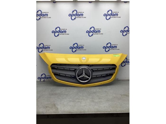Begagnade Grill Mercedes Citan (415.6) 1.5 108 CDI Euro 6 Pris € 151,25 Inklusive moms erbjuds av Gebr Opdam B.V.