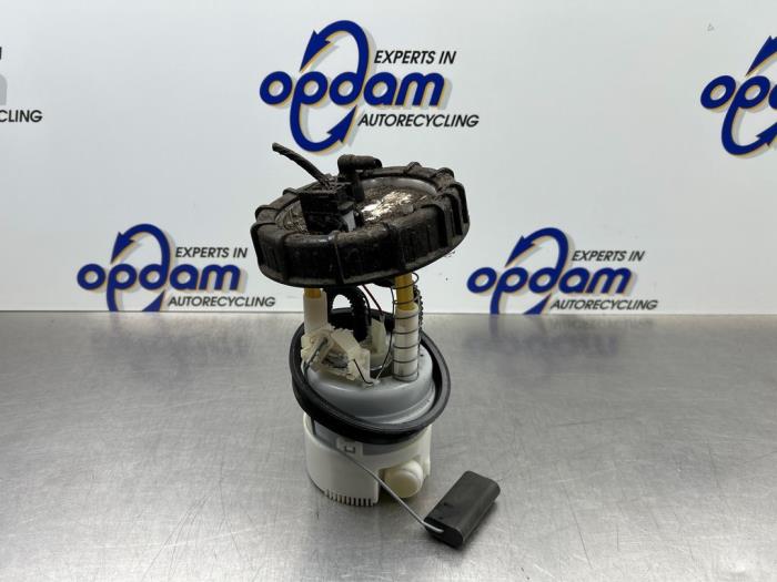 Used Petrol pump Mini Mini (R56) 1.6 16V Cooper Price € 60,00 Margin scheme offered by Gebr Opdam B.V.