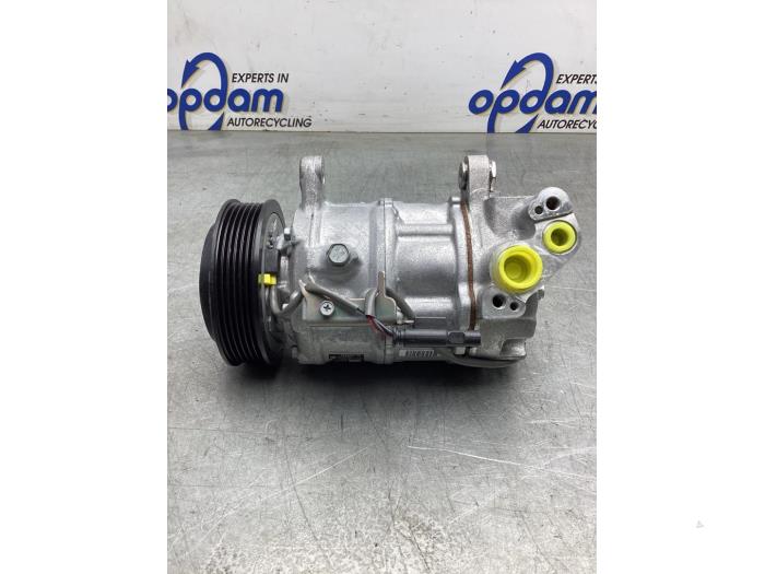 Usagé Compresseur de clim BMW 2 serie Gran Coupe (F44) 218i 1.5 TwinPower Turbo 12V Prix € 250,00 Règlement à la marge proposé par Gebr Opdam B.V.