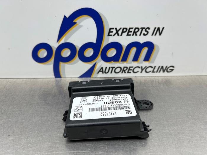 Usados Módulo PDC Opel Mokka/Mokka X 1.4 Turbo 16V 4x2 Precio € 50,00 Norma de margen ofrecido por Gebr Opdam B.V.
