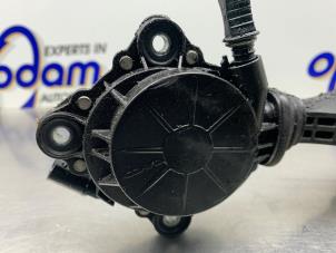 Spanrolle multiriem van een MINI Mini (R56) 1.6 16V Cooper 2010