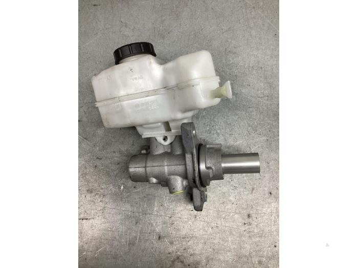 Used Master cylinder Volkswagen Tiguan (AD1) 1.4 TSI eHybrid 16V Price € 50,00 Margin scheme offered by Gebr Opdam B.V.