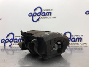 Usados Pinza de freno derecha delante Volkswagen Polo V (6R) 1.2 TDI 12V BlueMotion Precio € 50,00 Norma de margen ofrecido por Gebr Opdam B.V.