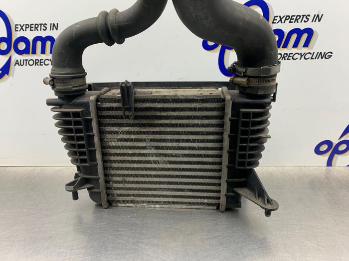 Intercooler d'un Renault Clio III Estate/Grandtour (KR) 1.2 16V TCE 100 2008