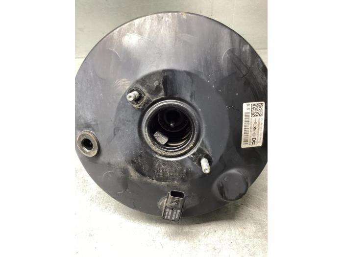 Usagé Servo frein Smart Forfour (453) 1.0 12V Prix € 50,00 Règlement à la marge proposé par Gebr Opdam B.V.