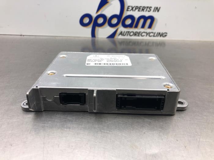 Begagnade Telefonmodul Mercedes C (W203) 1.8 C-180K 16V Pris € 50,00 Marginaltabell erbjuds av Gebr Opdam B.V.