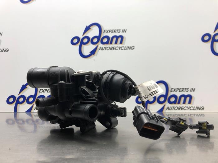 Usagé Boîtier thermostat Kia Picanto (TA) 1.0 12V Prix € 50,00 Règlement à la marge proposé par Gebr Opdam B.V.