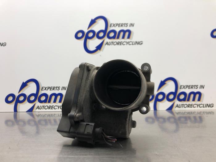Usagé Boitier papillon Volkswagen Polo IV (9N1/2/3) 1.4 16V Prix € 75,00 Règlement à la marge proposé par Gebr Opdam B.V.