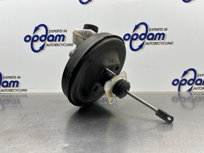 Usados Servofreno Opel Zafira (M75) 2.2 16V Direct Ecotec Precio € 125,00 Norma de margen ofrecido por Gebr Opdam B.V.