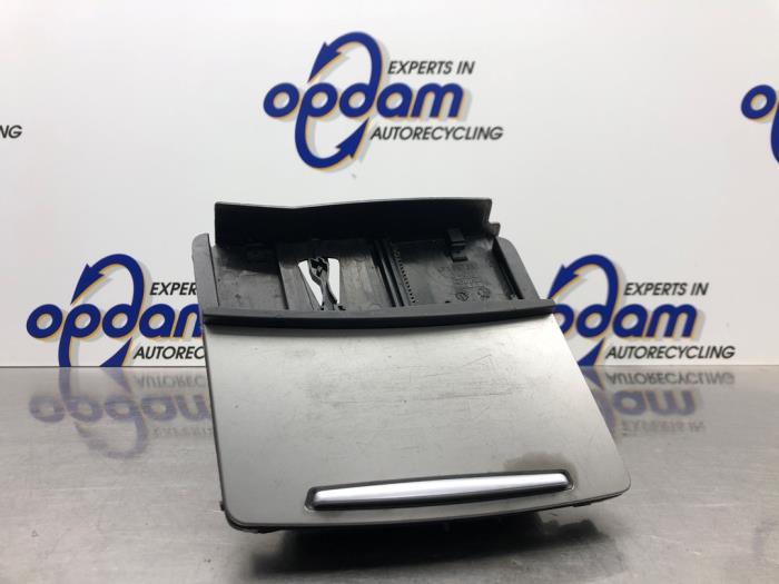 Begagnade Askkopp, fram Audi A6 (C6) 2.0 T FSI 16V Pris € 25,00 Marginaltabell erbjuds av Gebr Opdam B.V.
