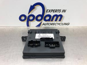 Usados Módulo de confort Audi A6 (C6) 2.0 T FSI 16V Precio € 60,00 Norma de margen ofrecido por Gebr Opdam B.V.