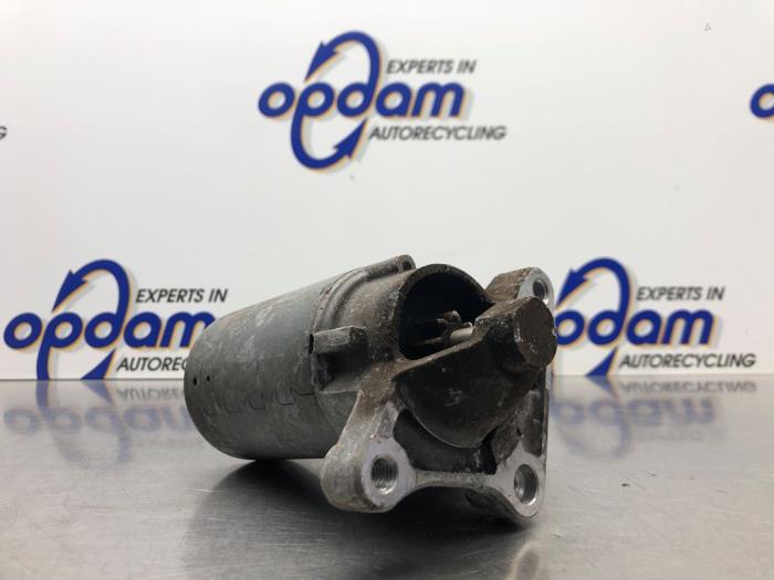 Used Starter Dacia Logan MCV I (KS) 1.6 16V Price € 50,00 Margin scheme offered by Gebr Opdam B.V.