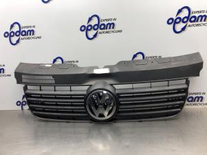 Używane Grill Volkswagen Transporter T5 1.9 TDi Cena € 50,00 Procedura marży oferowane przez Gebr Opdam B.V.