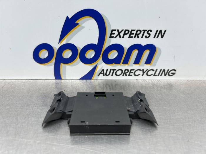 Begagnade Larmsensor BMW Mini (R50/53) 1.6 16V Cooper Pris € 30,00 Marginaltabell erbjuds av Gebr Opdam B.V.