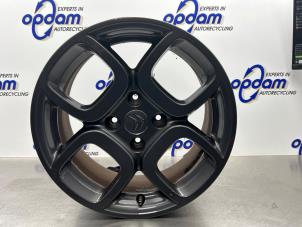 Felge Citroen C4 Cactus 1.2 PureTech 82 12V - 9802911977 Leichtmetall PSA