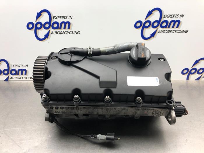 Begagnade Topplock Volkswagen Caddy III (2KA,2KH,2CA,2CH) 2.0 SDI Pris € 300,00 Marginaltabell erbjuds av Gebr Opdam B.V.