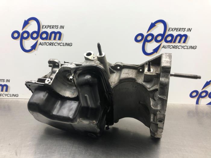 Usagé Couvercle carter Citroen C4 Cactus (0B/0P) 1.2 PureTech 110 12V Prix € 50,00 Règlement à la marge proposé par Gebr Opdam B.V.