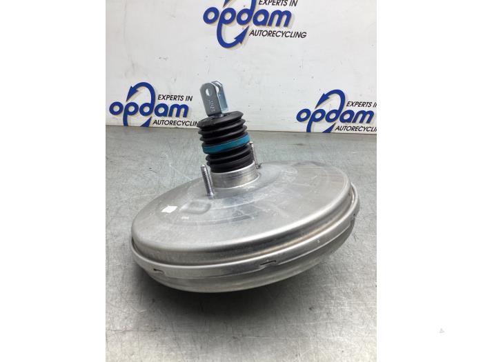 Usagé Servo frein Mercedes A Limousine (177.1) 1.3 A-180 Turbo Prix € 150,00 Règlement à la marge proposé par Gebr Opdam B.V.