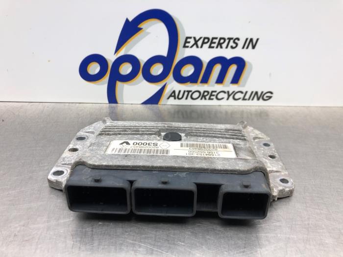 Used Engine management computer Renault Megane II (BM/CM) 1.4 16V 98 Price € 75,00 Margin scheme offered by Gebr Opdam B.V.