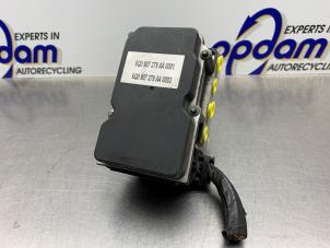 ABS Pumpe van een Seat Ibiza III (6L1) 1.4 16V 100 2005