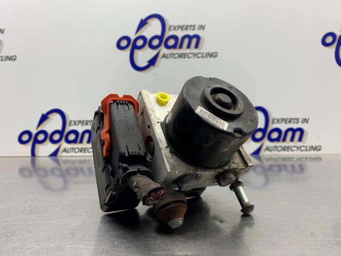 Używane Pompa ABS Chevrolet Matiz (M200) 0.8 S,SE Cena € 175,00 Procedura marży oferowane przez Gebr Opdam B.V.