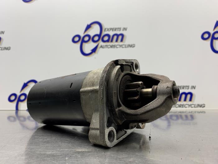 Gebrauchte Anlasser BMW 3 serie (E46/4) 328i 24V Preis € 50,00 Margenregelung angeboten von Gebr Opdam B.V.