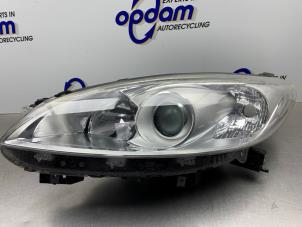Używane Reflektor lewy Mazda 5 (CWA9) 2.0i 16V Cena € 500,00 Procedura marży oferowane przez Gebr Opdam B.V.