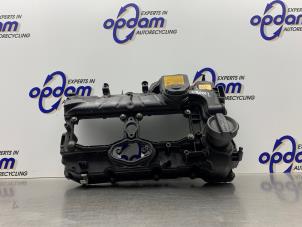 Usados Tapa de válvulas BMW 3 serie (F30) 320i 2.0 16V Precio € 150,00 Norma de margen ofrecido por Gebr Opdam B.V.