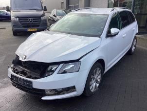 Engine from a Skoda Octavia Combi (5EAC) 1.4 TSI 16V 2017