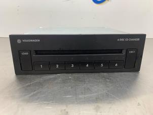 Usagé Changeur de CD Volkswagen Golf V (1K1) 1.4 TSI 122 16V Prix € 60,00 Règlement à la marge proposé par Gebr Opdam B.V.