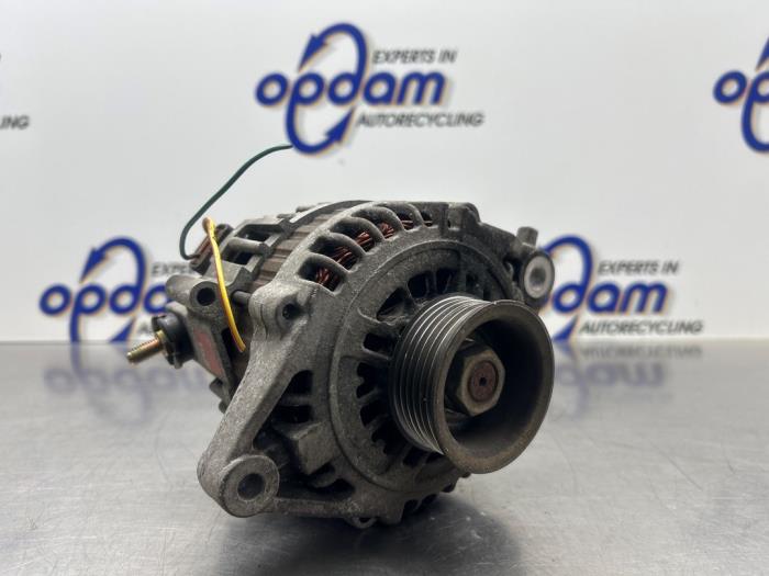 Gebrauchte Dynamo Nissan Almera (N16) 1.5 16V Preis € 50,00 Margenregelung angeboten von Gebr Opdam B.V.