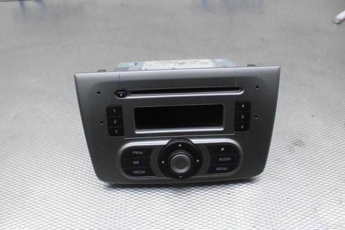 Gebrauchte Radio/CD Spieler (sonstige) Alfa Romeo MiTo (955) 1.3 JTDm 16V Eco Preis € 60,00 Margenregelung angeboten von Gebr Opdam B.V.
