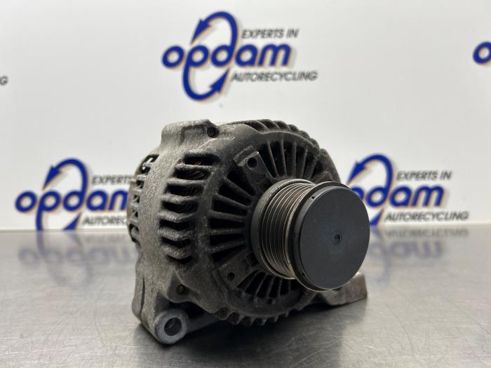 Gebrauchte Dynamo Volvo V40 (VW) 2.0 16V Preis € 60,00 Margenregelung angeboten von Gebr Opdam B.V.