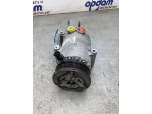 Usados Bomba de aire acondicionado Volvo V40 (MV) 1.6 T3 GTDi 16V Precio € 125,00 Norma de margen ofrecido por Gebr Opdam B.V.