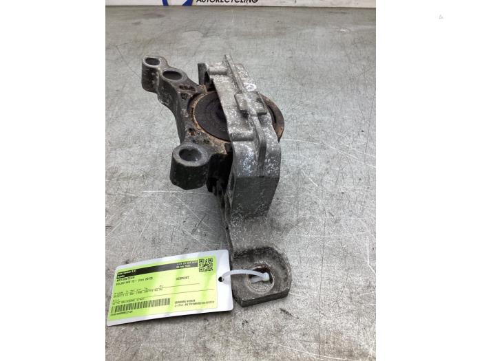 Used Engine mount Volvo V40 (MV) 1.6 T3 GTDi 16V Price € 30,00 Margin scheme offered by Gebr Opdam B.V.