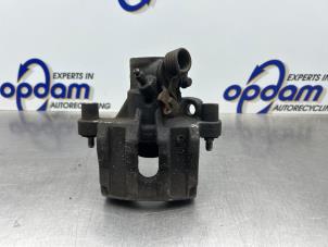 Usados Pinza de freno derecha detrás Volvo V50 (MW) 2.4 20V Precio € 50,00 Norma de margen ofrecido por Gebr Opdam B.V.