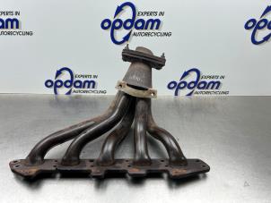 Usados Colector de escape Volvo V50 (MW) 2.4 20V Precio € 75,00 Norma de margen ofrecido por Gebr Opdam B.V.