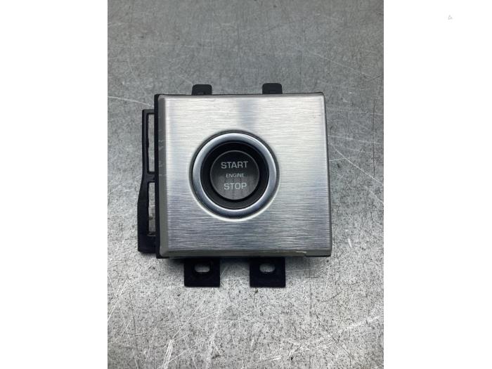 Używane Przelacznik Start/Stop Landrover Range Rover Evoque (LVJ/LVS) 2.2 TD4 16V Cena € 15,00 Procedura marży oferowane przez Gebr Opdam B.V.