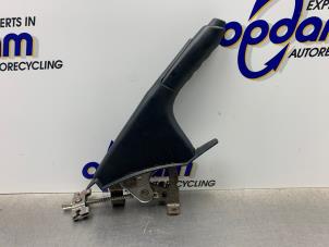 Usagé Levier frein à main Ford Ka II 1.2 Prix € 35,00 Règlement à la marge proposé par Gebr Opdam B.V.