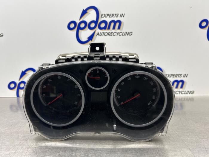 Usagé Compteur Opel Corsa D 1.4 16V Twinport Prix € 75,00 Règlement à la marge proposé par Gebr Opdam B.V.