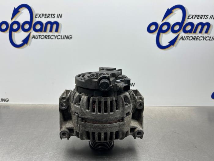 Begagnade Dynamo Opel Zafira (M75) 2.2 16V Direct Ecotec Pris € 60,00 Marginaltabell erbjuds av Gebr Opdam B.V.