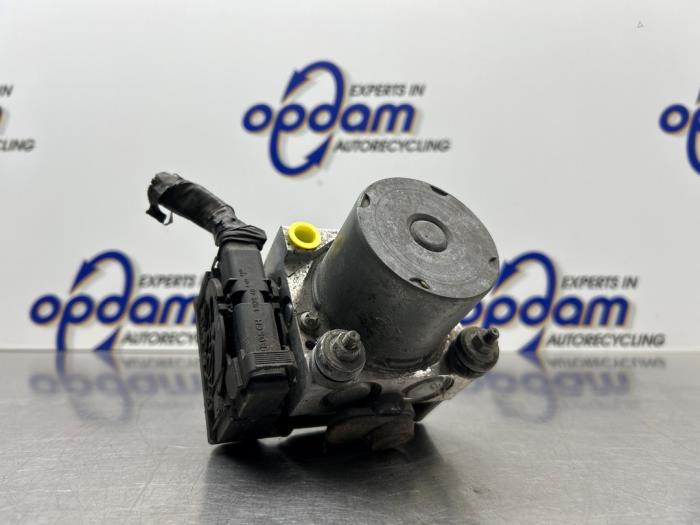 Usagé Bloc ABS Fiat Panda (169) 1.1 Fire Prix € 60,00 Règlement à la marge proposé par Gebr Opdam B.V.