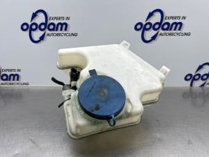 Begagnade Spolartank, vindruta Mercedes B (W245) 1.7 B-180 16V Pris € 35,00 Marginaltabell erbjuds av Gebr Opdam B.V.