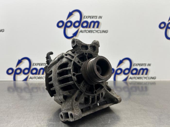 Begagnade Dynamo Mercedes A (W169) 1.7 A-170 5-Drs. Pris € 50,00 Marginaltabell erbjuds av Gebr Opdam B.V.